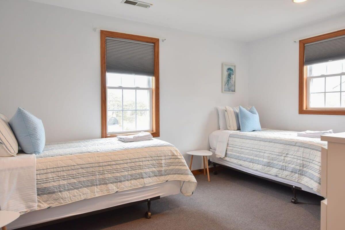 12216 - Beautiful Views Of Cape Cod Bay Access To Private Beach Easy Access To P-Town 特鲁罗 外观 照片